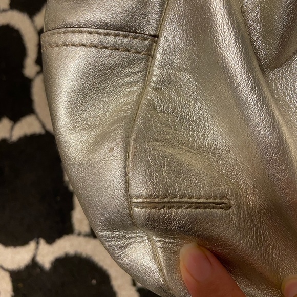 COACH genuine leather silver purse - Picture 5 of 6